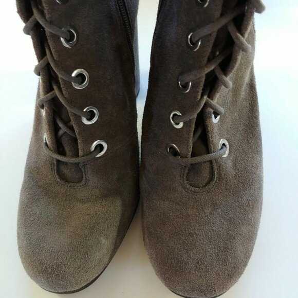 Vince Camuto Lace-up Grey Suede Boots - Size 9 - Picture 3 of 8